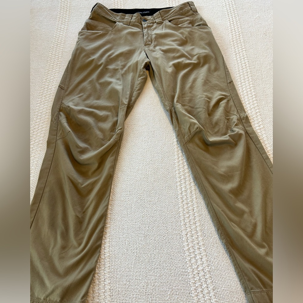 Arcteryx Pants 34/35  Tan good used condition. 100% organic cotton, Smoke free